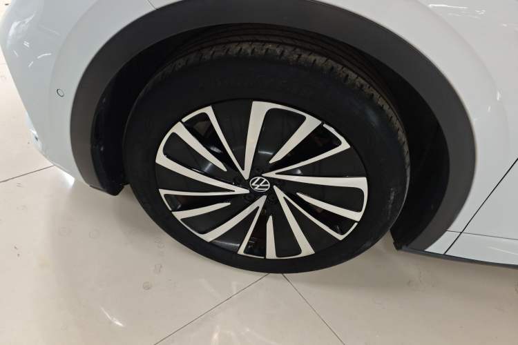 Used Volkswagen ID.4 X 2023 Ultra-Intelligent Long-Range Version
