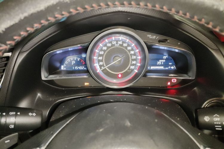 Used Mazda 3 Axela 2014 Hatchback 2.0L Automatic Sport Model