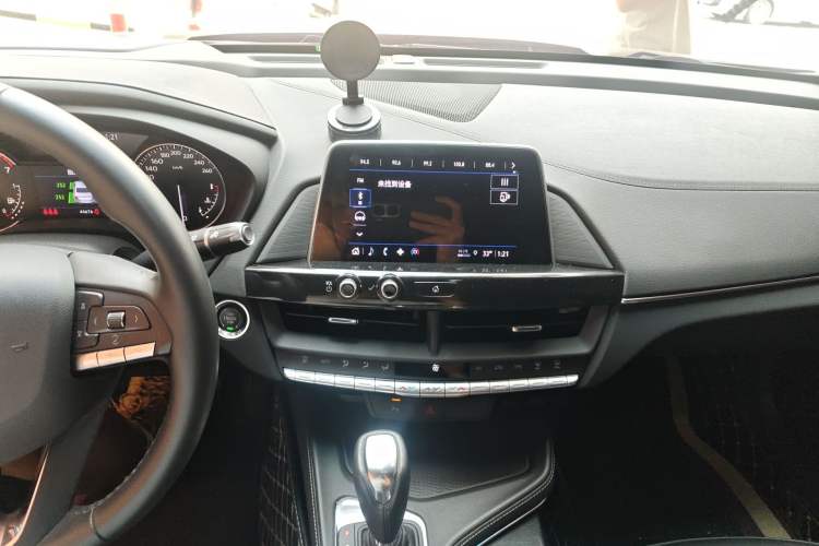 Used Cadillac CT4 2023 25T Fashion Edition Audio And AC Panel