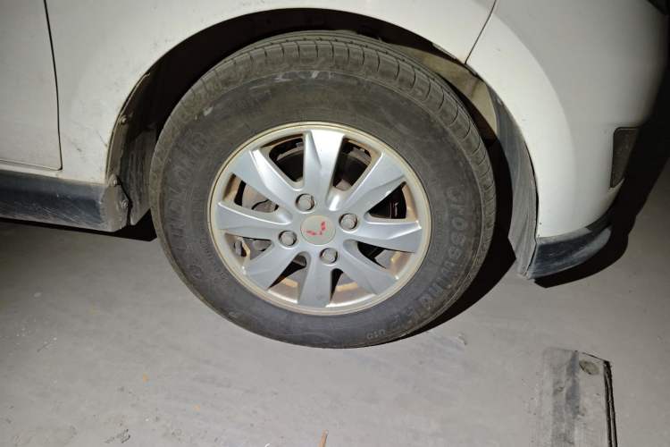 Used Wuling Hongguang 2014 1.2L S Comfort Model China IV
