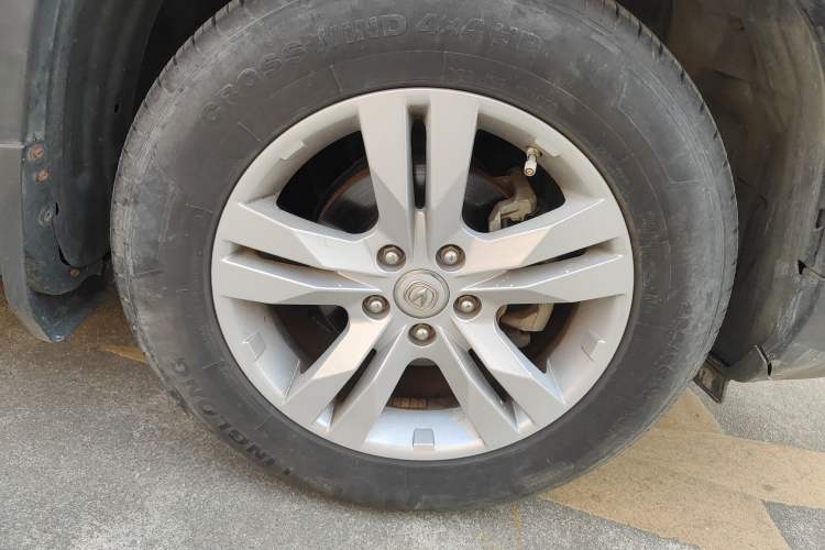 Used CHANGAN CS75 2014 1.8T Automatic Elite Model China IV Standard
