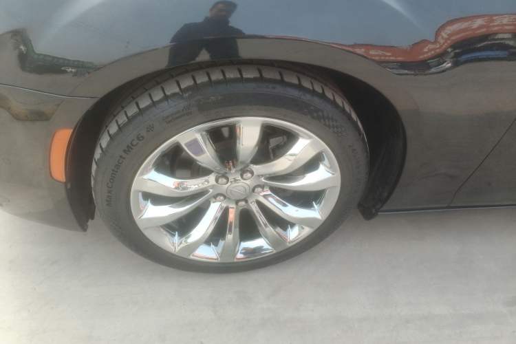 Used Chrysler 300C 2016 3.0L Supreme Edition
