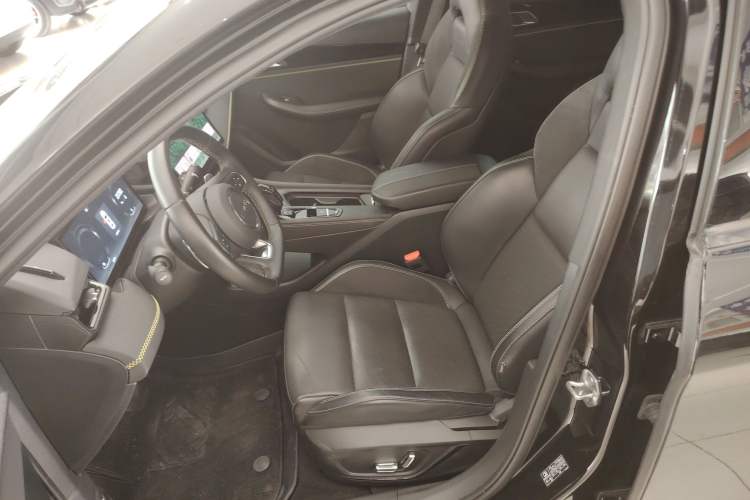 Used Lynk & Co 03 2023 2.0TD DCT JingPro
