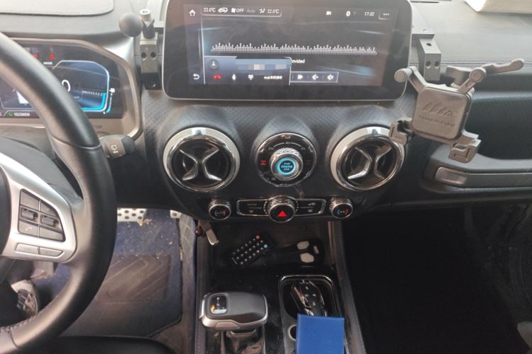 Used BAIC Off-Road BJ40 2018 40L 2.0T Manual Diesel Four-Wheel Drive Prestige Edition
