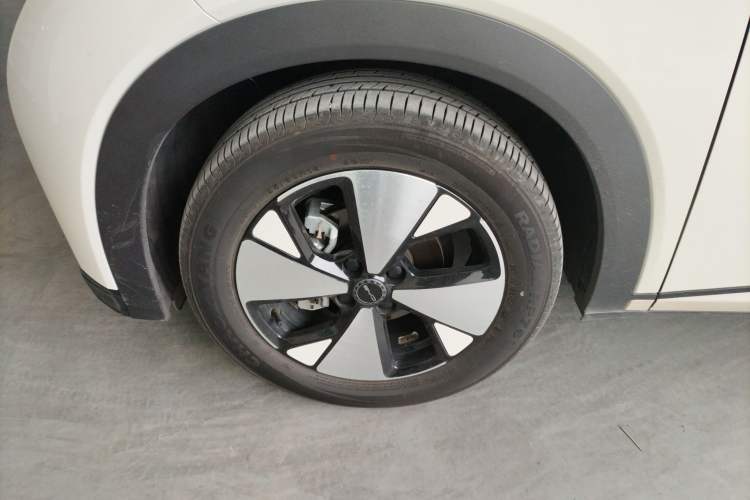 Used BYD Dolphin 2023 420 km Fashion Edition Exterior 4