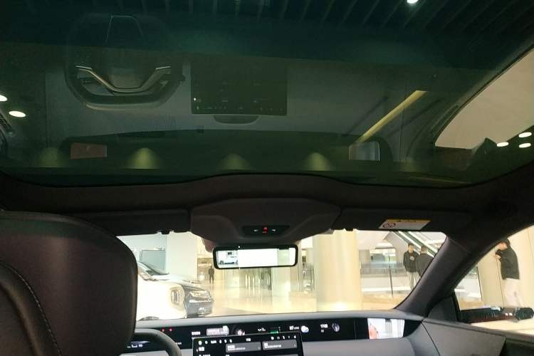 Used Avatr 06 2025 Ultra Pure Electric Edition