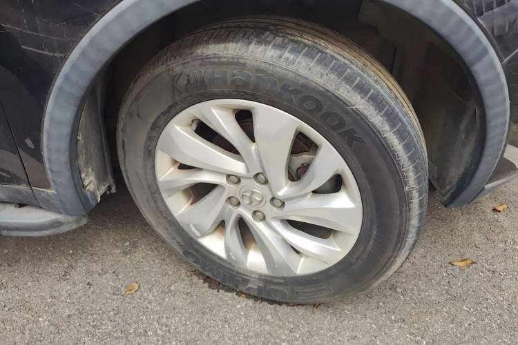 Used BAIC Senova X65 2015 2.0T automatic comfort version