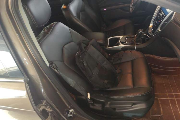 Used Cadillac SRX 2015 3.0L Comfort Version