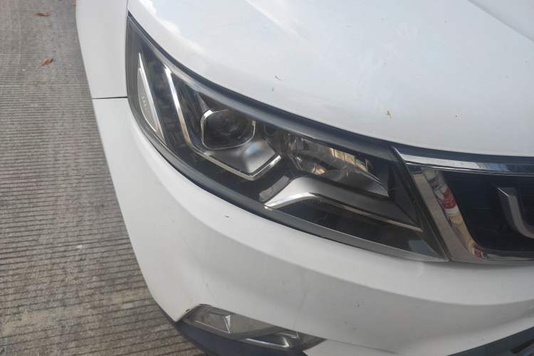 Used Geely Auto Vision X6 2016 1.8L Manual Luxury Model