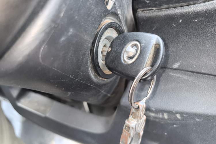 Used Great Wall Wingle 5 2016 2.8T Two-Wheel-Drive Entry-Level GW2.8TC Big Double-Cab GW2.8TC Vehicle Key