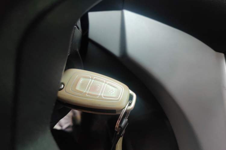 Used Ford Kuga 2013 1.6L GTDi Two-Wheel-Drive Comfort Model