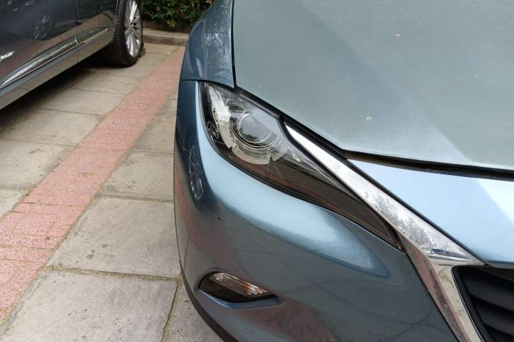 Used Mazda CX-4 2016 2.0L Automatic 2WD Blue Sky Dynamic Edition Right Front Headlight