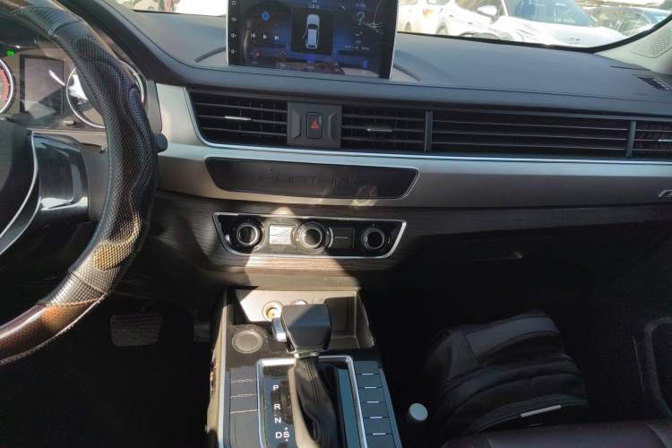 Used FORTHING T5 2022 Shengshi Edition 1.5T Automatic Dream Version Five Seats