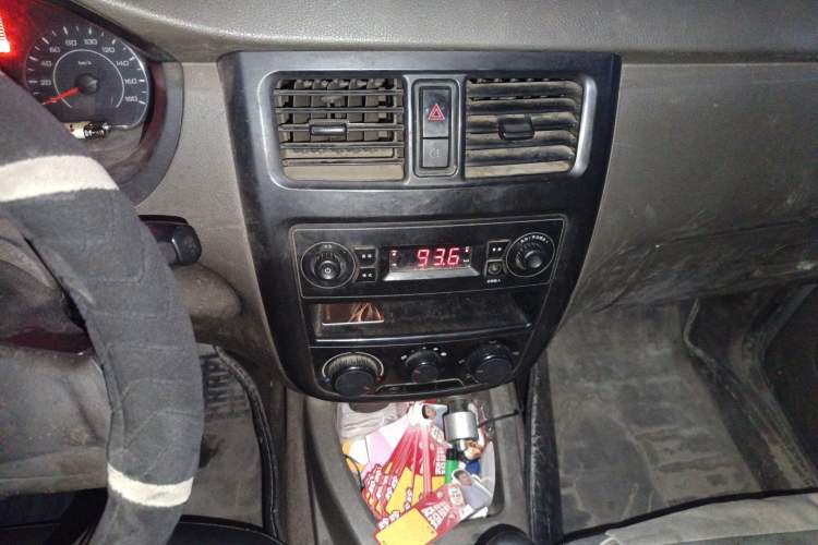 Used Wuling Rongguang V 2018 1.5L Practical Version
