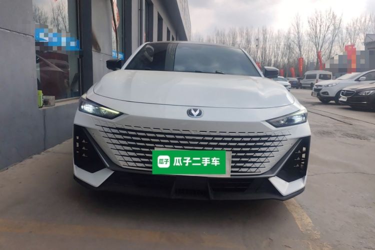 Used Changan UNI-V 2023 1.5T Prestige Model