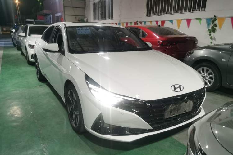 Used Hyundai Elantra 2022 1.5L CVT LUX Prestige Edition Front