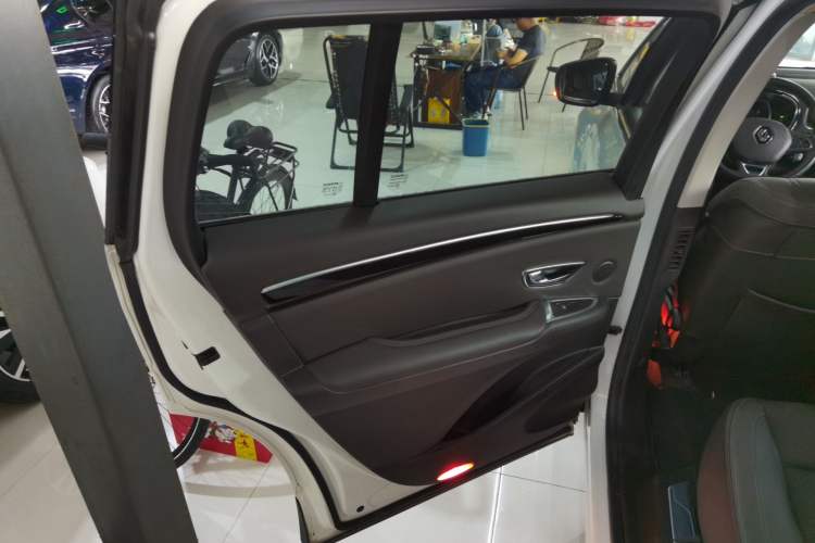 Used Renault Espace Classic 2018 TCe 300 Comfort Edition
