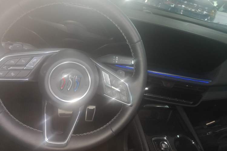 Used Buick Envision 2025 Encore Plus 28T All-Wheel-Drive Platinum Edition