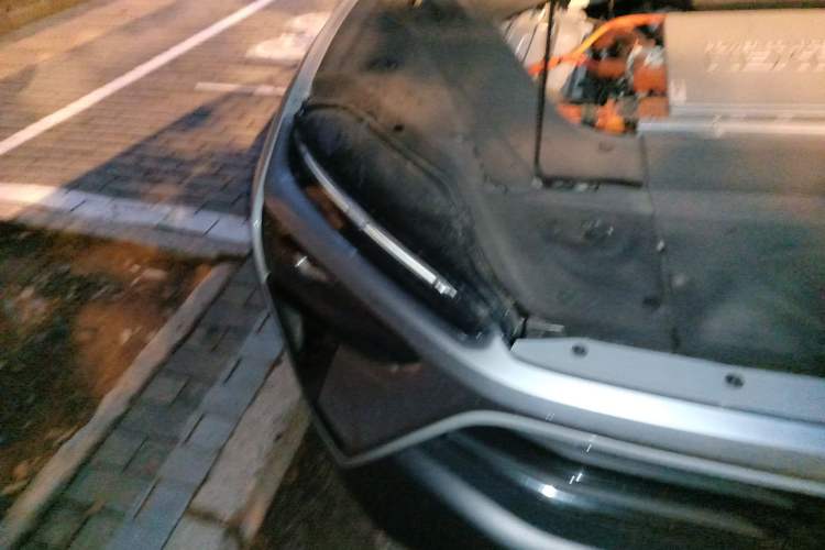 Used Nio ES8 2022 75 kWh 7-Seater Version Right Front Headlight