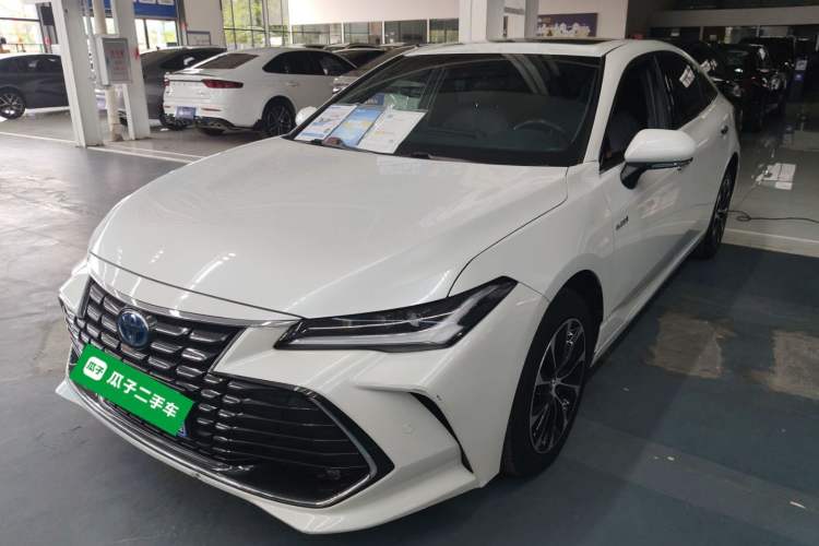 Used Toyota Avalon 2023 Dual-Engine 2.5L Luxury Edition