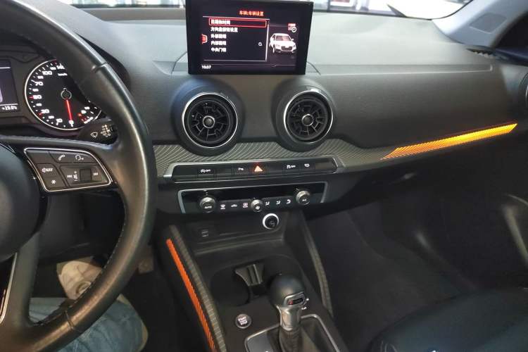 Used Audi Q2L 2021 35 TFSI Fashion Dynamic Model
