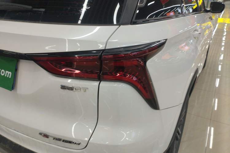 Used Changan CS75 PLUS 2022 1.5T Automatic Luxury Model
