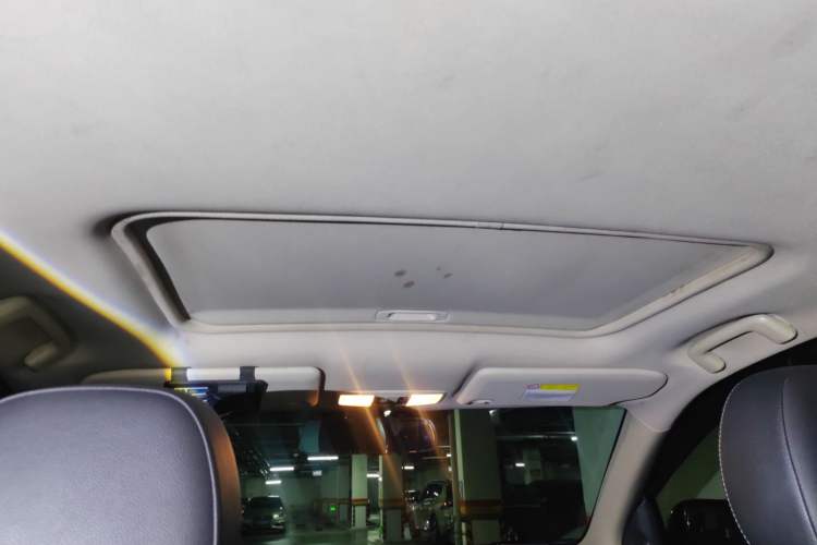 Used Mitsubishi Outlander 2016 2.4L 4x4 Luxury Edition 7-Seater