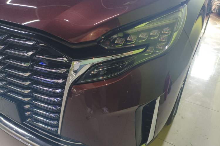 Used Buick GL8 2023 ES Lu Zun Luxury Edition and Yue Version Left Front Headlight