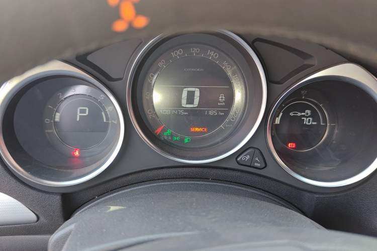 Used Citroen C4L 2016 1.2T Automatic Elite Model Odometer Close Up