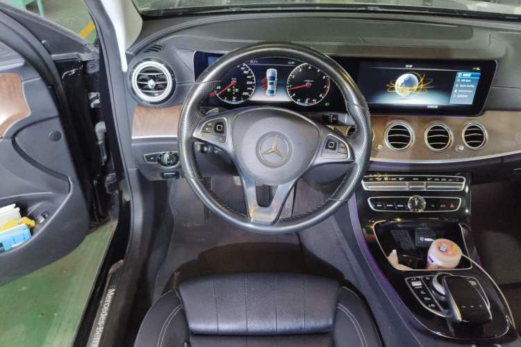 Used Mercedes-Benz E-Class 2016 E 200 L
