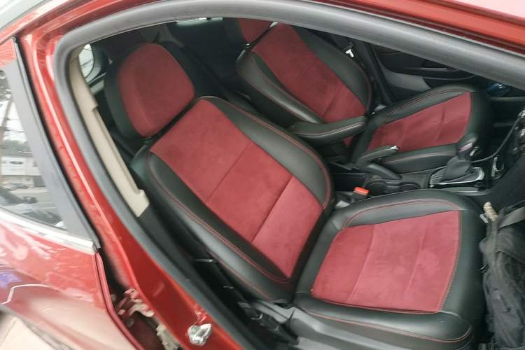 Used Buick Encore 2016 18T Automatic All-Wheel-Drive Flagship Model
