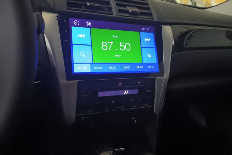 Used Toyota Camry 2015 2.0G Premier Edition Audio And AC Panel