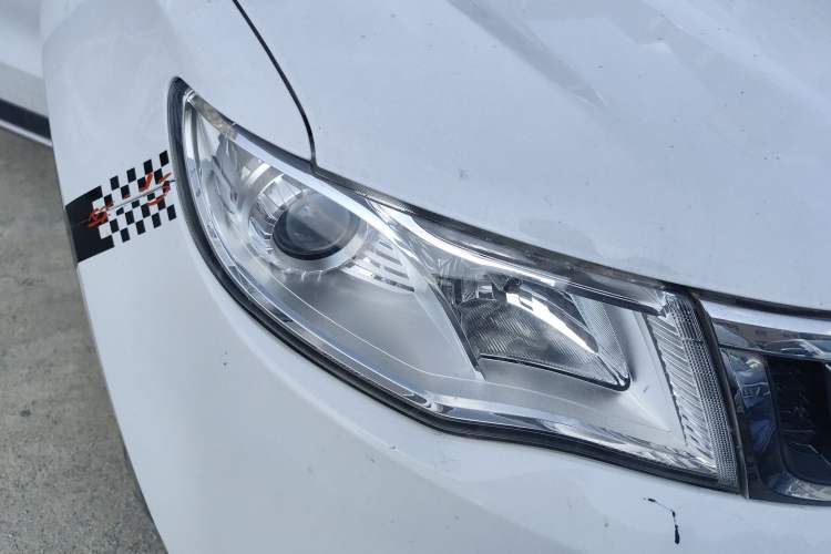 Used Geely Auto Emgrand X7 Sport 2016 2.0L Manual ZhiShang Version
