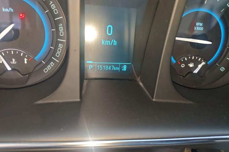 Used Buick GL8 2014 2.4L CT Luxury Business Comfort Edition
