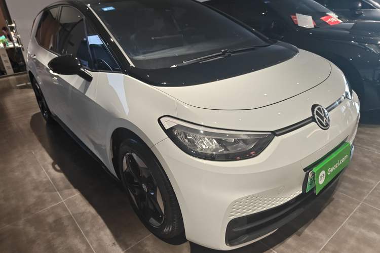 Used Volkswagen ID.3 2025 Smart Version Pure & Intelligent Enjoyment Edition
