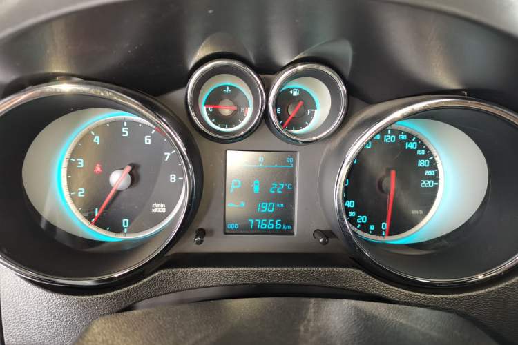 Used CHANGAN CS35 2015 1.6L Automatic Luxury Model China IV Standard Instrument Cluster