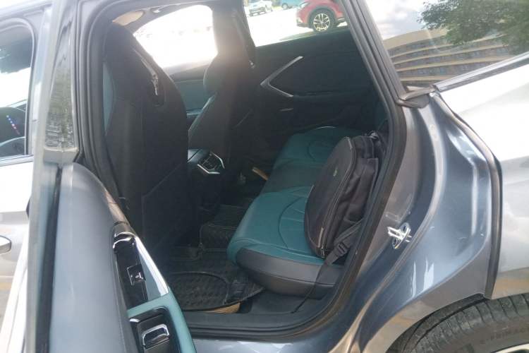 Used MG 7 2025 1.5T 300 DCT Elegant Edition
