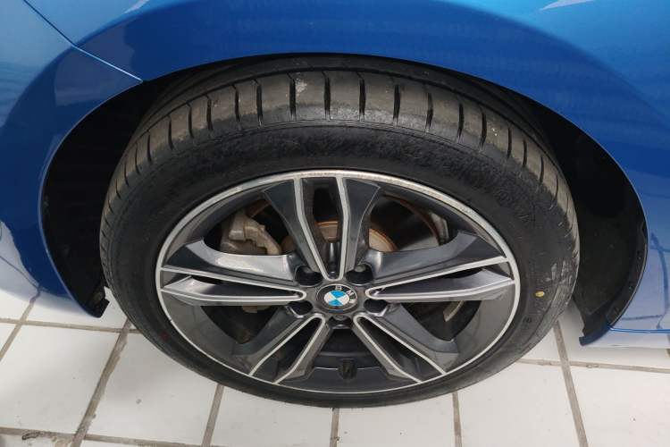 Used BMW 1 Series 2018 118i Sport Edition Left Front Wheel Hub