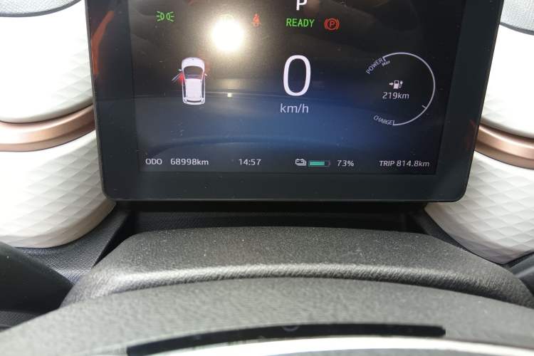 Used SOL E10X 2021 302 km Range Fashion Edition 30.2 kWh