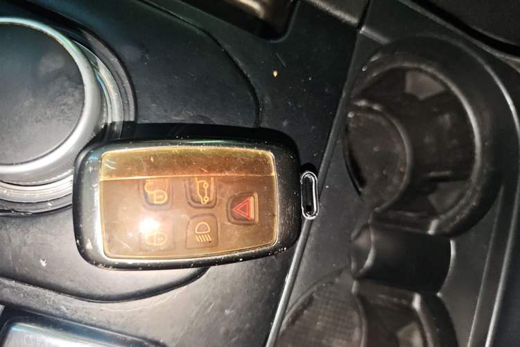 Used Land Rover Discovery 2014 3.0 SC V6 HSE
