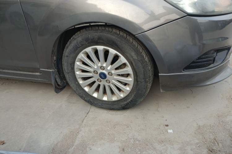 Used Ford Focus 2013 Hatchback Classic 1.8L Automatic Fashion Edition
