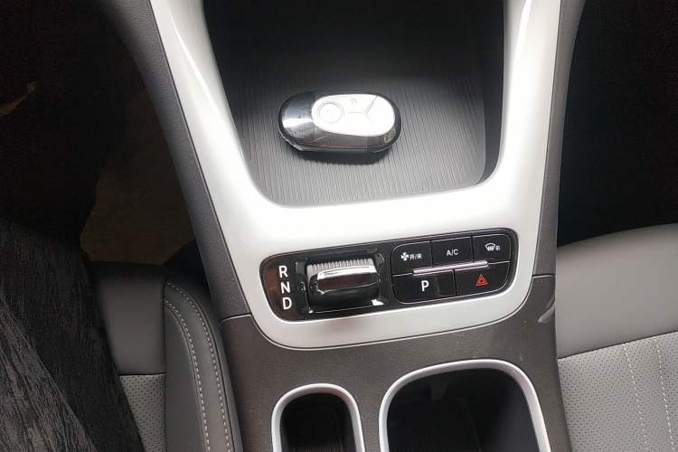 Used Geely Galaxy Geome 2026 Model 310km Youth Edition Gear Lever