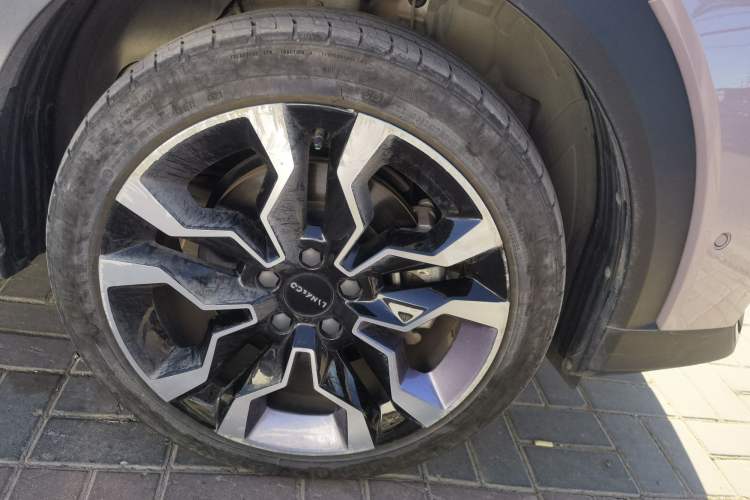 Used Lynk & Co 06 2021 1.5T Shero Pink Special Edition