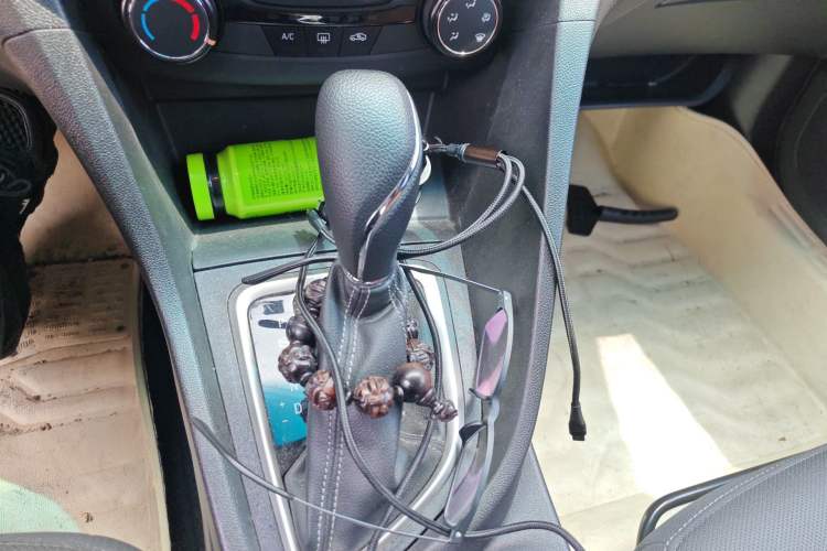 Used Buick GT 2021 Revised Version Flagship 1.5L Automatic Elite Edition Gear Lever