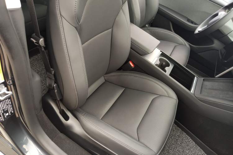 Used Tesla Model 3 2025 Rear-Wheel-Drive Version Right Front Seat