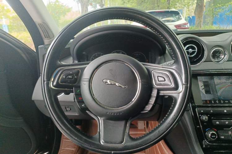 Used Jaguar XJ 2016 XJL 3.0 SC Two-Wheel-Drive Elegant Business Edition
