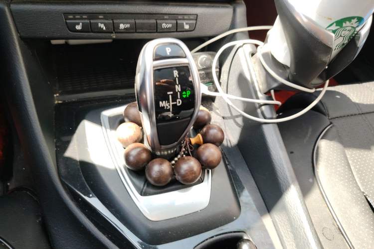 Used BMW X1 2015 sDrive18i Fashion Upgrade Edition Gear Lever