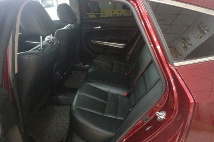 Used Honda Crosstour 2014 2.4L Luxury Edition