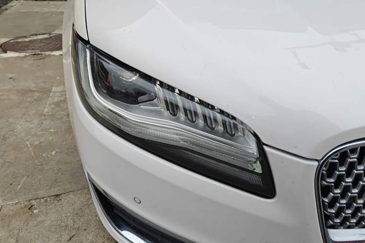 Used Lincoln MKZ 2017 2.0T Luxury Edition
