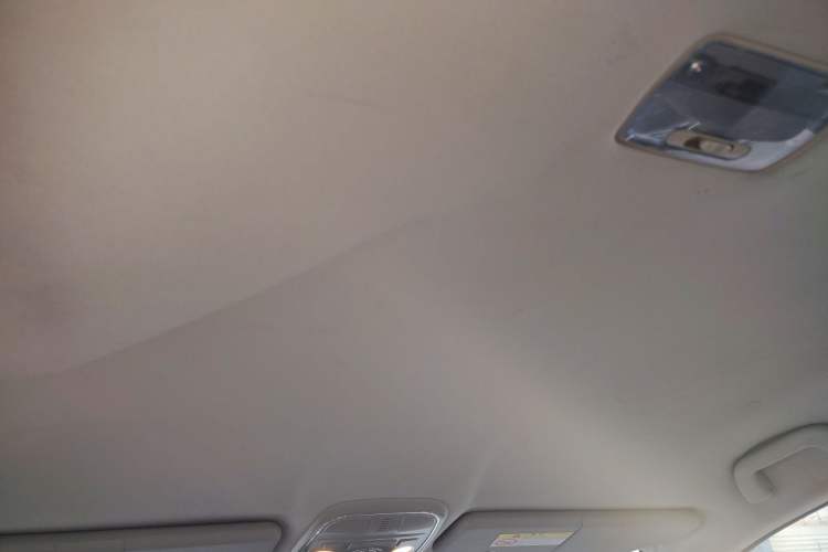 Used Haval H6 2014 Upgraded Model 2.0T Diesel Manual Two-Wheel Drive Urban Version